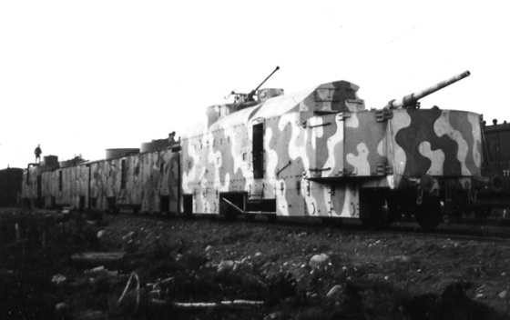 armored-trains-the-steel-titans-24864_3