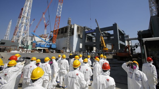 fukushima-nuclear-plant-disaster.si